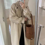 Hairy Coat Woman's Long 2025 Autumn And Winter New Hepburn Style Temperament Small Loose Thick Coat