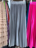 Tightening The Pearl Light Hundred Folded Half-Dressed Dress Woman 2025 Early Spring Glossy Color Color Hanging High Waist Thin Word Long Dress