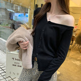 Korean Slanted Shoulder-To-Shoulder-To-Shoulder-Knitted Bottom-Up Woman 2025 Autumn And Winter Unique Beauty Wearing High-End Feel Top