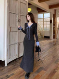 French Gray V-Neck Knitted In-Coat Skirt Women's Autumn And Winter 2026 New Temperament Pocketed And Hip Skirt